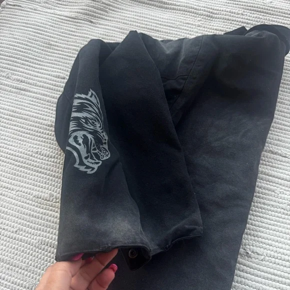 Darc Sport “Been Through It Hard Work” Zip Jacket – Distressed Blackout - Picture 11 of 16